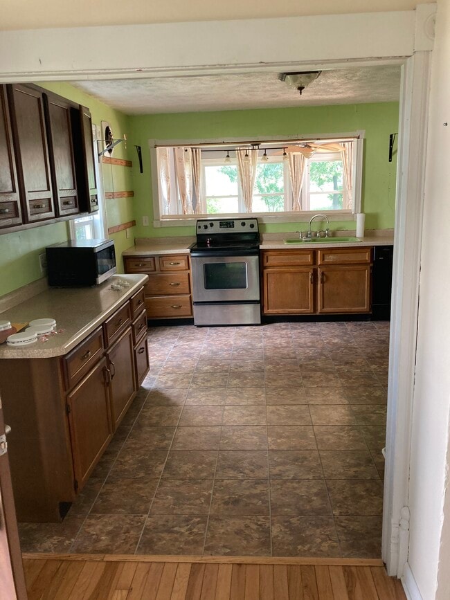 200 Railroad Cir in Cedar Creek, NE - Building Photo - Building Photo