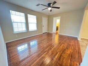 3105 Zephyr Rd in Killeen, TX - Building Photo - Building Photo