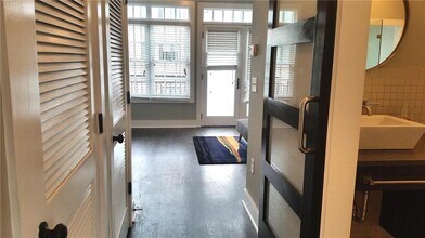 1300 DeKalb Ave NE in Atlanta, GA - Building Photo - Building Photo