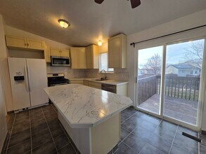 1122 Southwest Dr in Tooele, UT - Building Photo - Building Photo