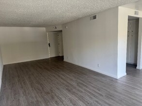 4730 Natick Ave in Los Angeles, CA - Building Photo - Building Photo