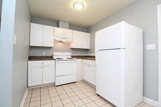 5859 Peachtree St in Milton, FL - Building Photo - Building Photo