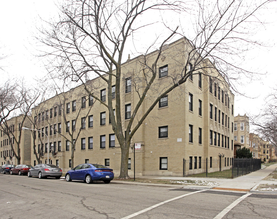 6100-04 N Talman Ave in Chicago, IL - Building Photo