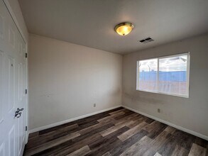 2462 S 780 W in Hurricane, UT - Building Photo - Building Photo