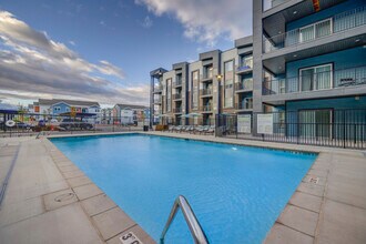 Sorella in Herriman, UT - Foto de edificio - Building Photo