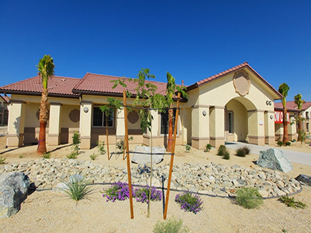 Rancho Seneca in Victorville, CA - Foto de edificio