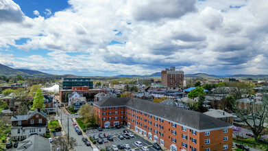 Tarleton Square in Charlottesville, VA - Building Photo - Building Photo