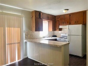 513 Boyett St-Unit -3 in College Station, TX - Building Photo - Building Photo
