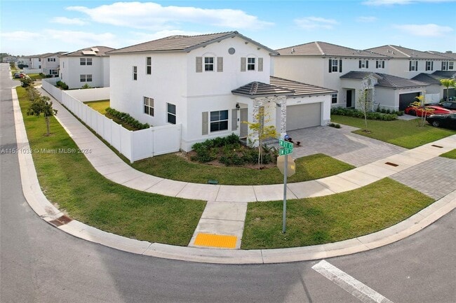 12729 SW 211th St, Unit 1 in Miami, FL - Building Photo - Building Photo