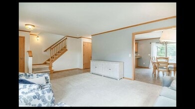 6130 Arrowpoint Way in McFarland, WI - Building Photo - Building Photo