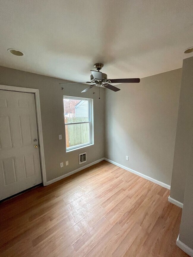 3374 Amber St in Philadelphia, PA - Building Photo - Building Photo