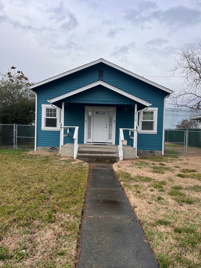 214 Haven St in Medford, OR - Building Photo - Building Photo