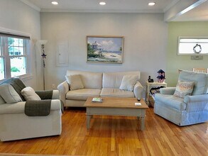 37 R St in Hull, MA - Building Photo - Building Photo