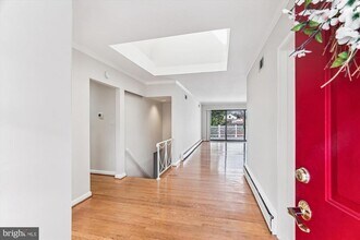 5813 Midhill St in Bethesda, MD - Building Photo - Building Photo