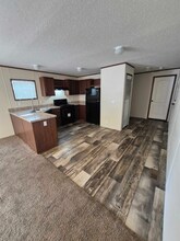 201 Chamberlin Dr in Denison, IA - Building Photo - Building Photo