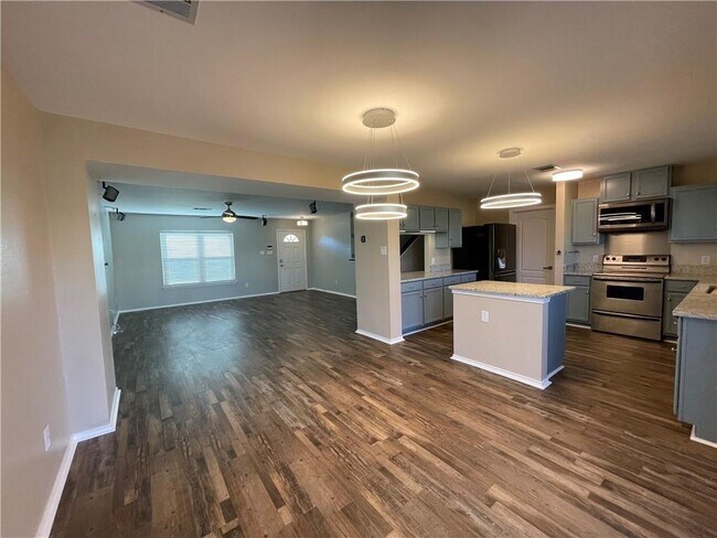1102 Keeshond Pl in Round Rock, TX - Building Photo - Building Photo