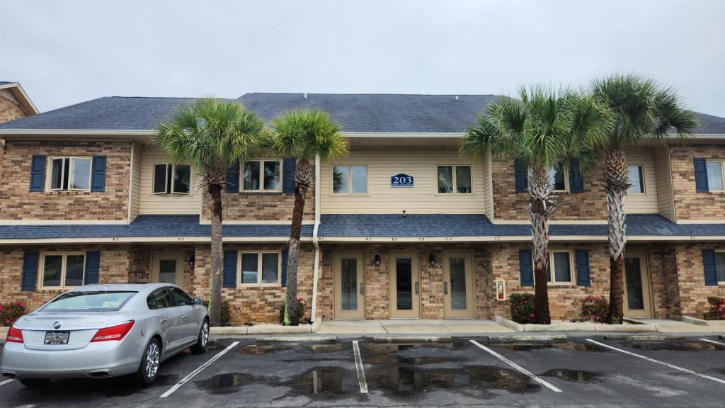 203 Double Eagle Dr in Myrtle Beach, SC - Building Photo