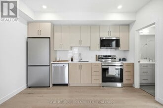 184 Woodroffe Ave in Ottawa, ON - Building Photo - Building Photo