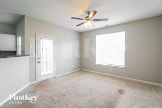 2422 Brianna Dr in Hampton, GA - Building Photo - Building Photo