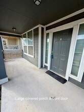 2204 Langdale Ln in Austin, TX - Building Photo - Building Photo