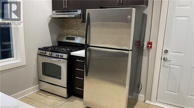 1544 King St E in Hamilton, ON - Building Photo - Building Photo