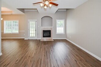 6044 Kingsview Cove in Horn Lake, MS - Building Photo - Building Photo