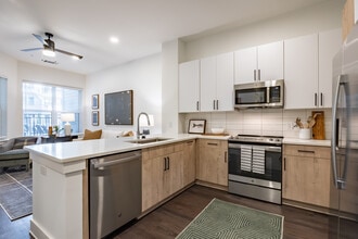 The Argos Apartments at Grant Park in Atlanta, GA - Building Photo - Interior Photo