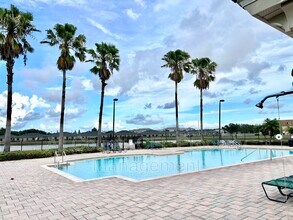 2938 Langdon Ln S in Kissimmee, FL - Building Photo - Building Photo