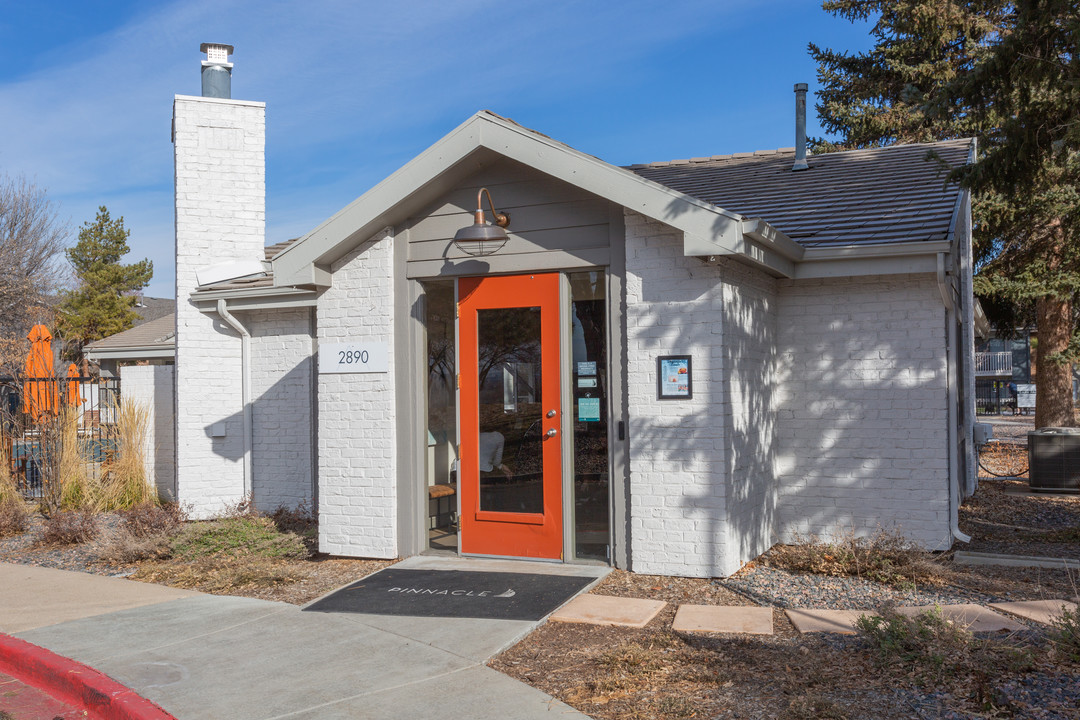 Canyon Reserve at the Ranch in Westminster, CO - Foto de edificio