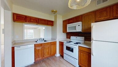 Carriage Hill Townhomes in Erie, PA - Foto de edificio - Building Photo