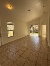 2221 NE 37th Terrace in Homestead, FL - Building Photo - Building Photo