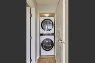 1720 Maple Ave in Evanston, IL - Foto de edificio - Building Photo