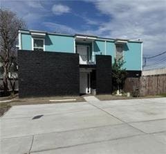 101 Raspberry St in Metairie, LA - Building Photo