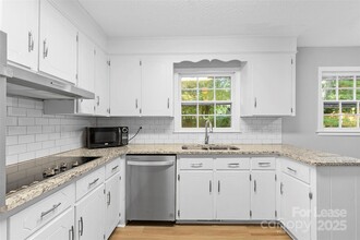 2122 Knickerbocker Dr, Unit 626 in Charlotte, NC - Building Photo - Building Photo
