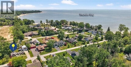 44 Pleasant Ave S in Fort Erie, ON - Building Photo - Building Photo