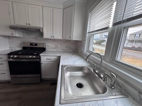 168 Pine St in Danvers, MA - Building Photo - Building Photo