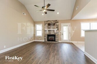 798 Buffalo Frd Dr in Clarksville, TN - Building Photo - Building Photo