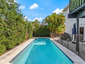 10281 NW 32nd St in Sunrise, FL - Building Photo