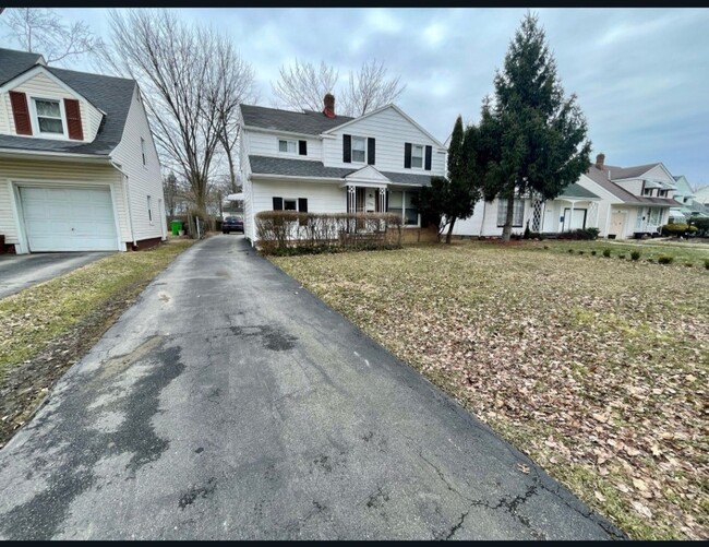19909 Shakerwood Rd