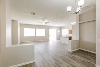 13719 W Tara Ln in Surprise, AZ - Building Photo - Building Photo