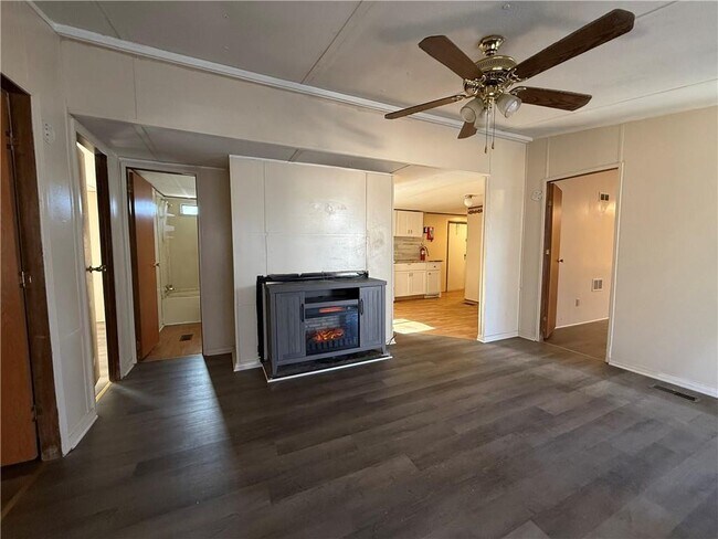 15 Elza Dr in Cleveland, GA - Building Photo - Building Photo