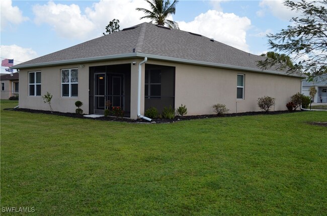 3434 SW 7th Ave in Cape Coral, FL - Building Photo - Building Photo