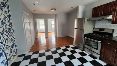 523 Jersey Ave, Unit 2 in Jersey City, NJ - Building Photo - Building Photo