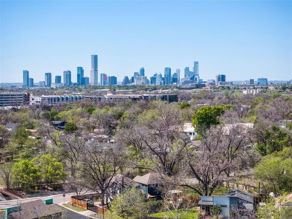 1116 Ebert Ave in Austin, TX - Building Photo