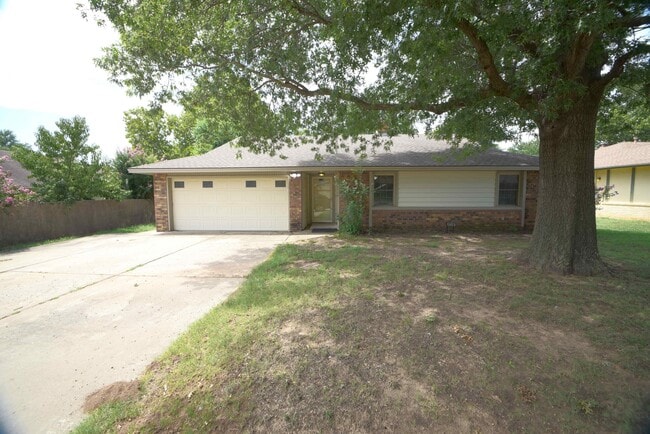 property at 5716 S Birch Ave