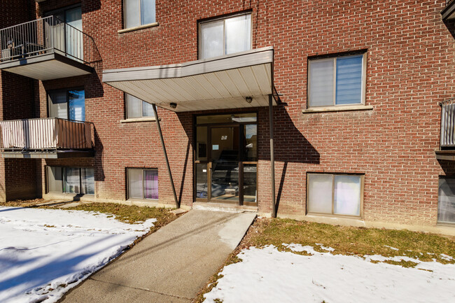 65 Saint-Jacques St in Lachine, QC - Building Photo - Building Photo