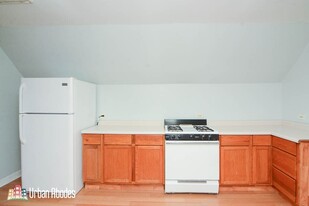 5011 N Western Ave, Unit J01P in Chicago, IL - Building Photo - Building Photo