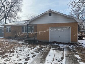 1206 S Murray Ave in Sedalia, MO - Building Photo - Building Photo