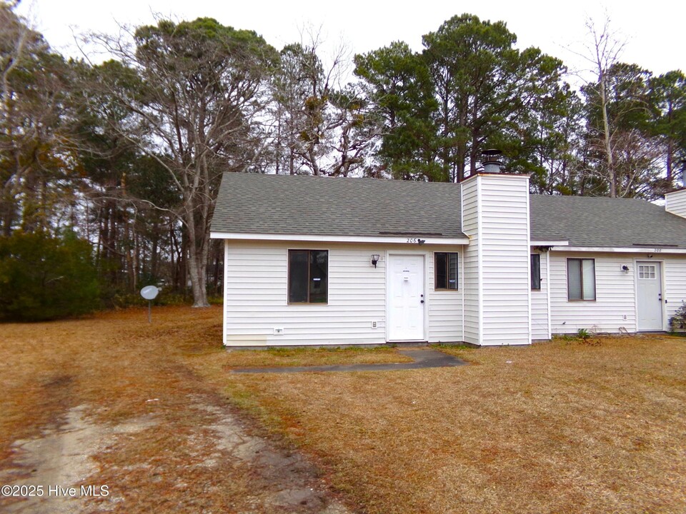 206 Cedar Ridge Ln in Havelock, NC - Building Photo