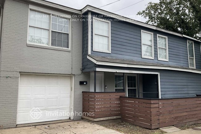 property at 403 E Standifer St